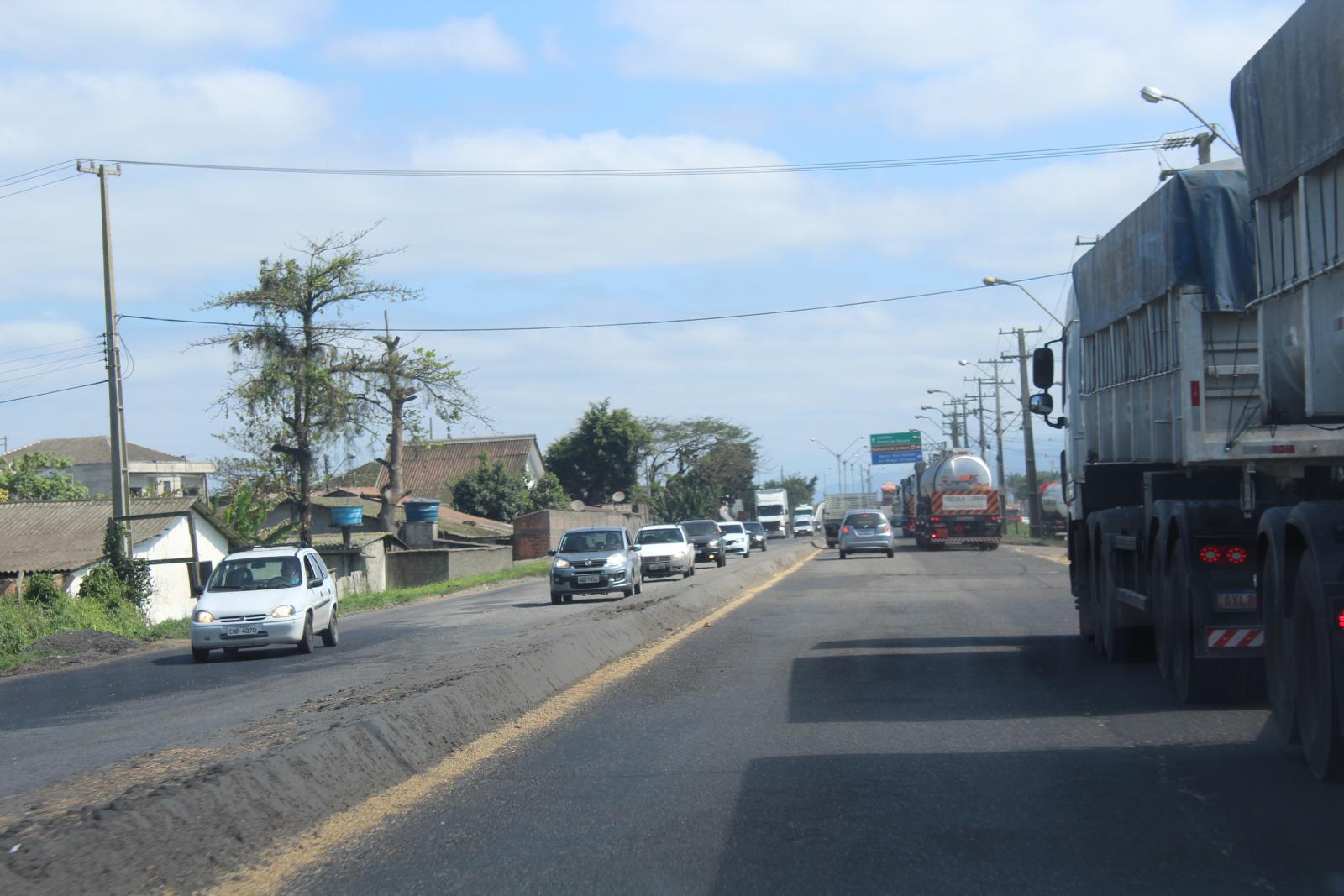 Luminárias da Avenida Ayrton Senna serão substituídas em novembro